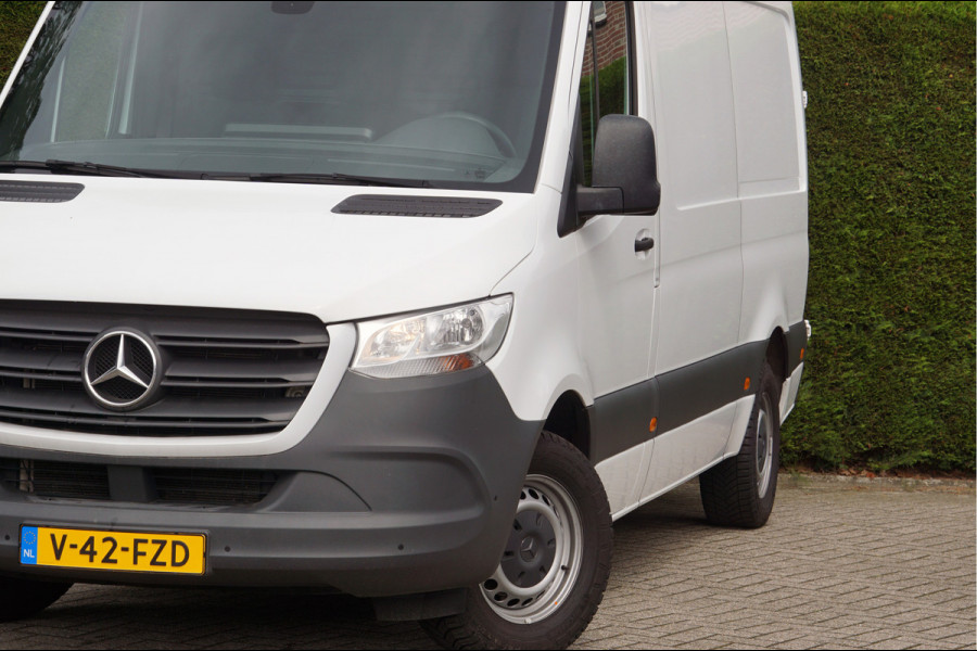 Mercedes-Benz Sprinter Sprinter 317 CDI L2H2 RWD BPM vrij | Airco Cruise Control Parkeersensoren