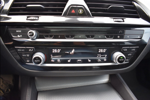 BMW 5 Serie Touring 540i x M-Sport 480 Pk Autopilot Pano Leder head up display