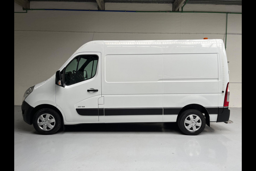 Renault Master SERVICEWAGEN T35 2.3 DCI 135PK L2H2 VICTRON V230 BOTT INRICHTING AIRCO STANDKACHEL TREKHAAK RIJKLAARPRIJS!