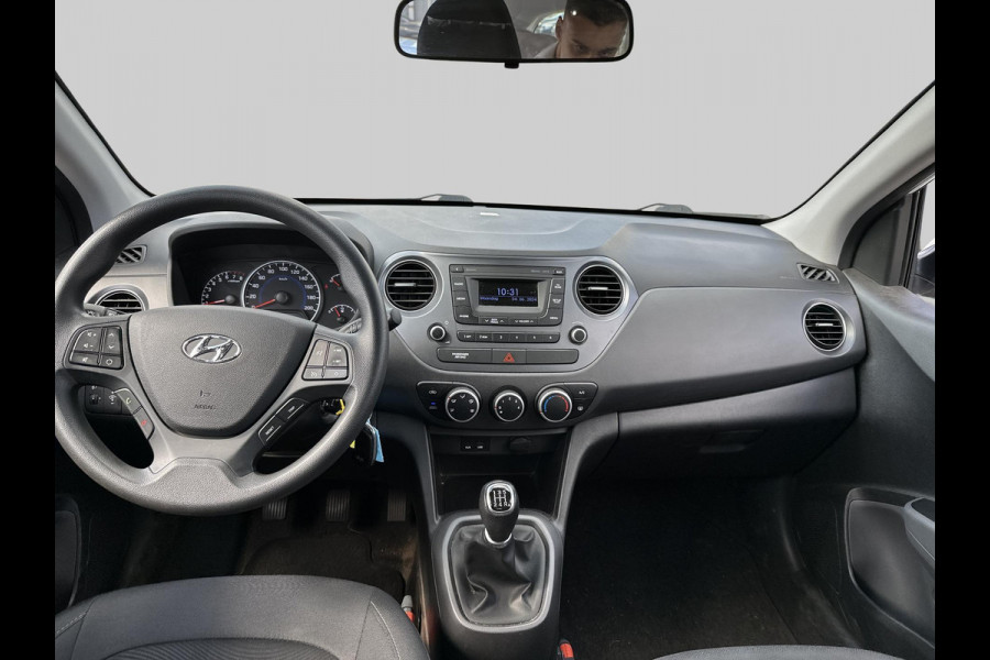 Hyundai i10 1.0i Comfort | airco | cruise control | utilitybar t.b.v. fietsendrager