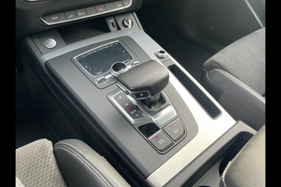 Audi Q5 2.0 TFSI hybrid quattro 3 X S-Line Panorama Camera Parksens.