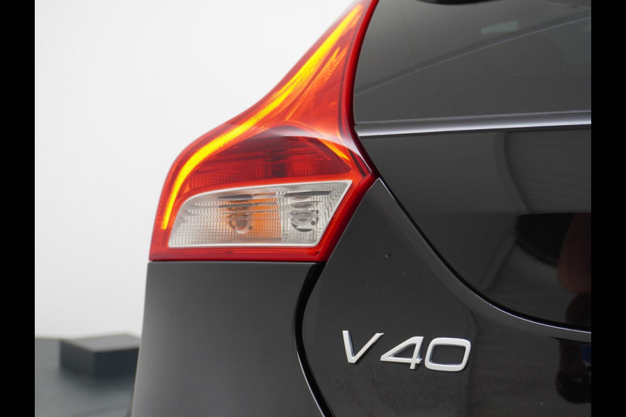 Volvo V40 2.0 D3 Dynamic Edition ORG. NL. NAP KM. | PANO | HARMAN KARDON | DEALER ONDERHOUDEN