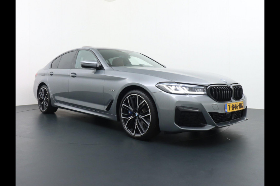 BMW 5 Serie 545e xDrive M-SPORT | ORG. NL. NAP KM. | PANO| NIEUWSTAAT | LASERLIGHT| ELEK. STOELEN| STUUR VERW.|