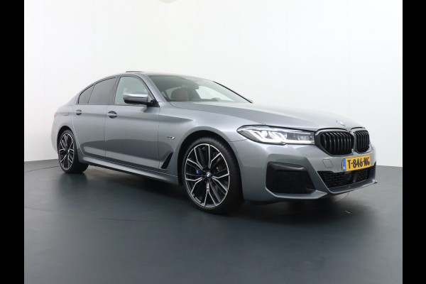 BMW 5 Serie 545e xDrive M-SPORT | ORG. NL. NAP KM. | PANO| NIEUWSTAAT | LASERLIGHT| ELEK. STOELEN| STUUR VERW.|