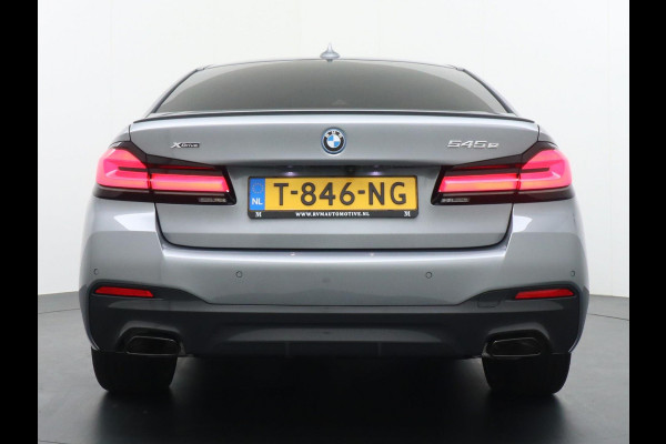 BMW 5 Serie 545e xDrive M-SPORT | ORG. NL. NAP KM. | PANO| NIEUWSTAAT | LASERLIGHT| ELEK. STOELEN| STUUR VERW.|