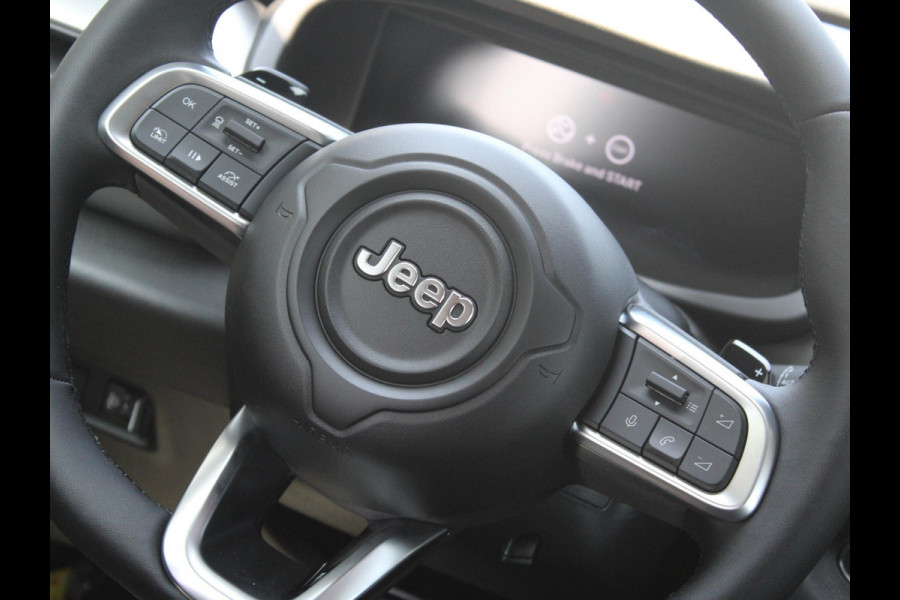 Jeep Avenger 1.2 e-Hybrid Summit | Infotainment Pack | Winter Pack