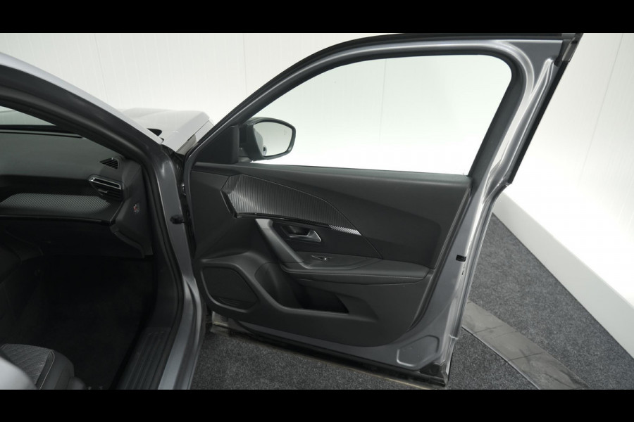 Peugeot 2008 PureTech 130 EAT8 Allure | Nieuw Model | 360 Camera | Dodehoekdetectie | Stoelverwarming | Apple Carplay