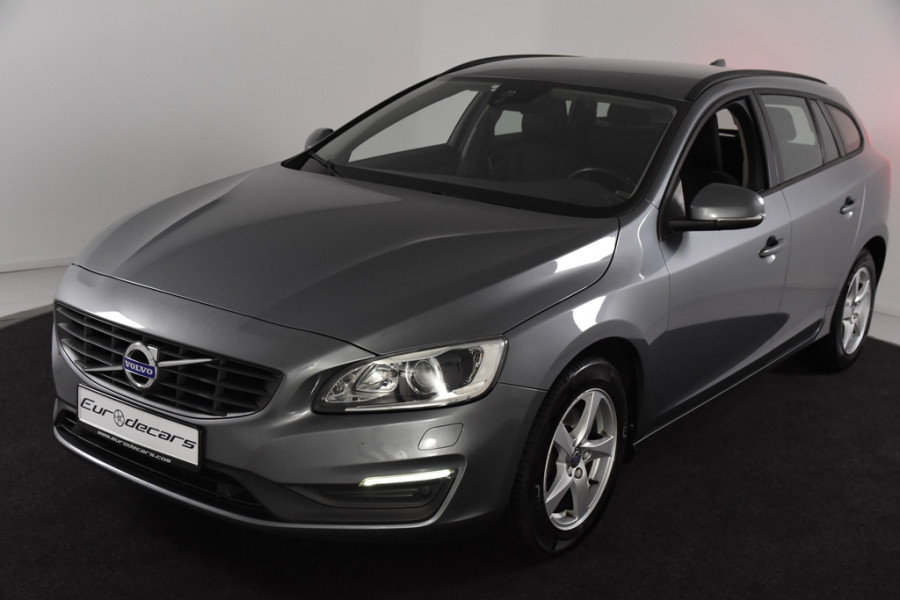 Volvo V60 2.0 D3 Summum *Navigatie*Stoelverwarming*Trekhaak*