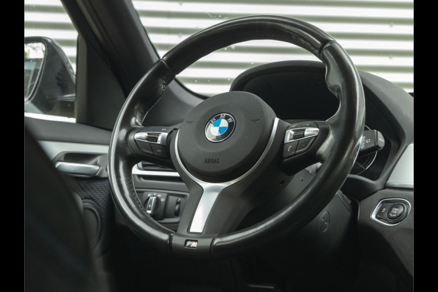 BMW X1 sDrive18i M-Sport - Trekhaak - Navi Plus - Head-up - Stoelverwarming