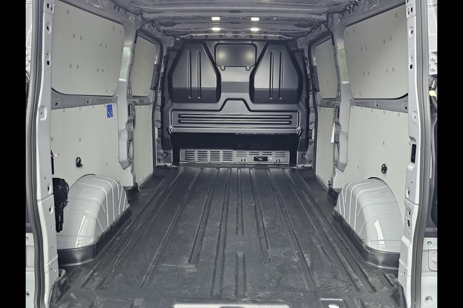 Ford Transit Custom 300 2.0 TDCI L2H1 Limited Nieuw | SCI | Automaat 136pk | Adaptive cruise control | Dubbele schuifdeur | 8-weg bestuurderstoel + passagiersstoel | Stoelverwarming | Dodehoeksencoren | Navigatie | Electrictrich inklapbare spiegels | 16 inch lichtmetalen velgen | Full LED | Dual-zone climate control | LED laadruimteverlichting