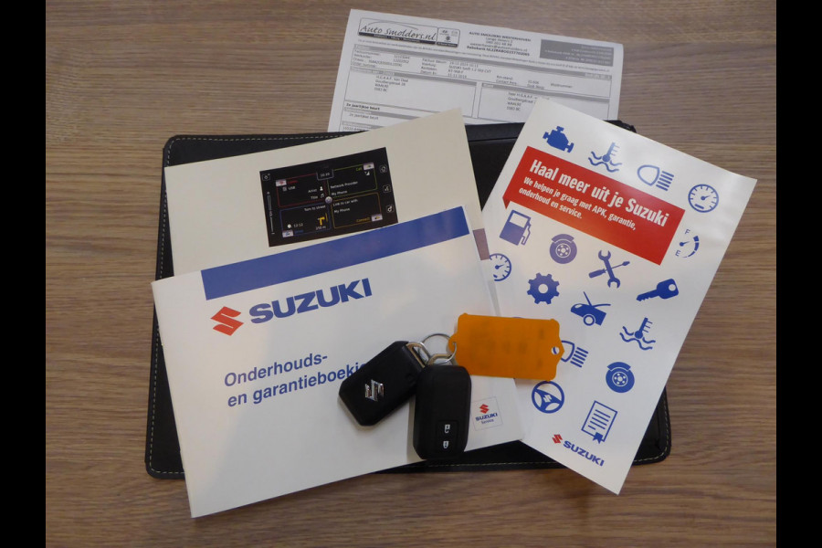 Suzuki Swift 1.2 Automaat Stijl 32dKM!|Navi|CarPlay|Camera|LED|DAB|Keyless|Voll!