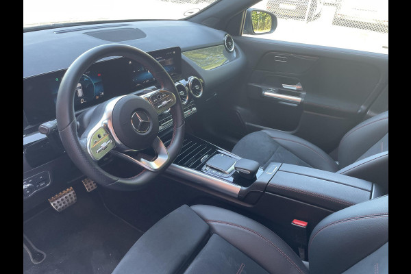 Mercedes-Benz GLA 200 163pk DCT AMG Line | Navigatie | Parkeersensoren | Camera | Cruise Control | Stoelverwarming | Ledverlichting |  Virtual Cockpit | Climatronic