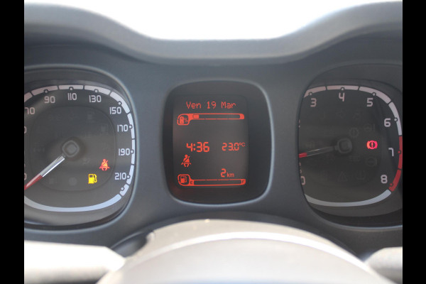 Fiat Panda Hybrid Cross | MY24 | Airco | Bluetooth Dakrails | LED | PDC | Uit voorraad leverbaar !