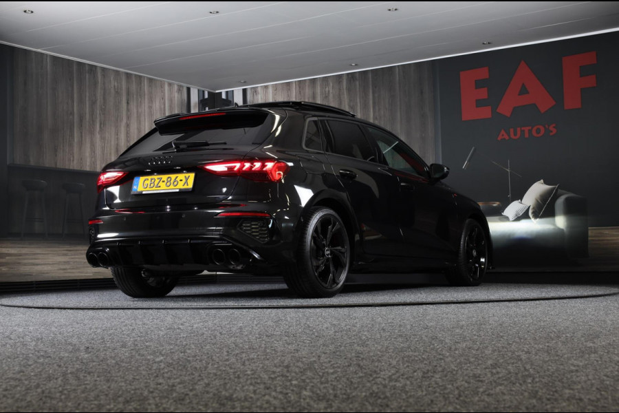 Audi A3 Sportback 35 TFSI S Line / 150 PK / AUT / B & O / Virtual Cockpit / Open Panoramadak / Navi / ACC / Ecc / Led / Pdc / 18 I