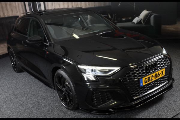 Audi A3 Sportback 35 TFSI S Line / 150 PK / AUT / B & O / Virtual Cockpit / Open Panoramadak / Navi / ACC / Ecc / Led / Pdc / 18 I