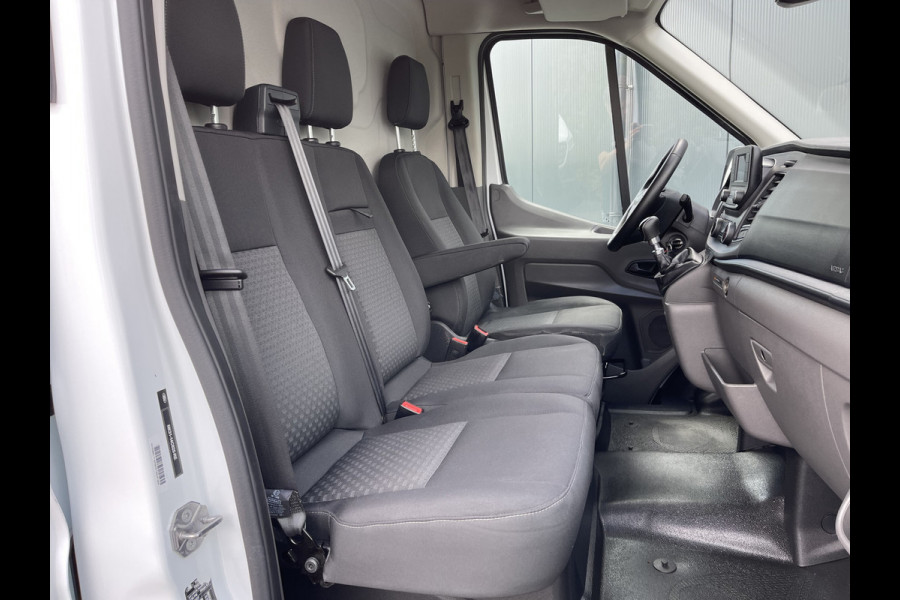 Ford Transit 2.0 TDCI 130 PK / L4H3 / FABRIEKSGARANTIE T/M 2026 / AIRCO / CRUISE / LANE ASSIST / CAMERA / 3-ZITS / PDC / DAB / BLUETOOTH