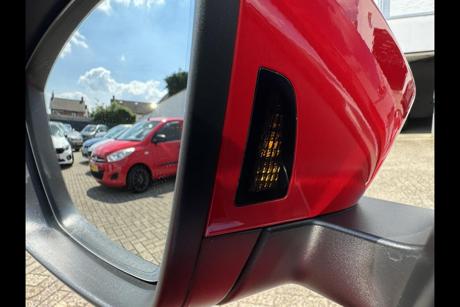 Škoda Kodiaq 1.5 TSI Business Edition Plus Panoramadak Climate Navigatie ParkAssist Achteruirijcamera