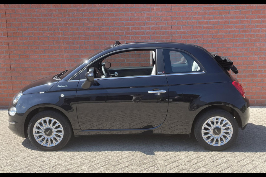 Fiat 500C 1.0 Hybrid 69pk Dolcevita | Navigatie | Apple Carplay/Android Auto | Parkeersensor achter | Cruise Control | Climate Control