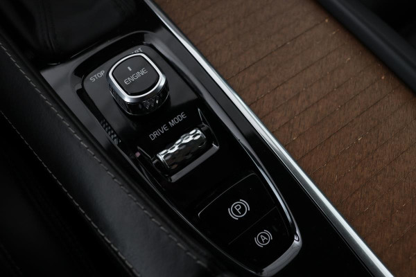 Volvo V90 2.0 T5 Inscription | Panoramadak | Trekhaak | Carplay | Head-up | Camera | Stoel & Stuurverwarming | Park Assist | DAB+
