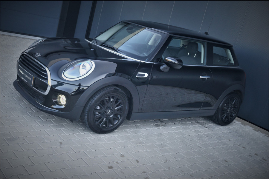 MINI Mini 1.5 Cooper Salt | Automaat | Stoelverwarming | PDC A. | Keyless | Airco | Cruise Control |