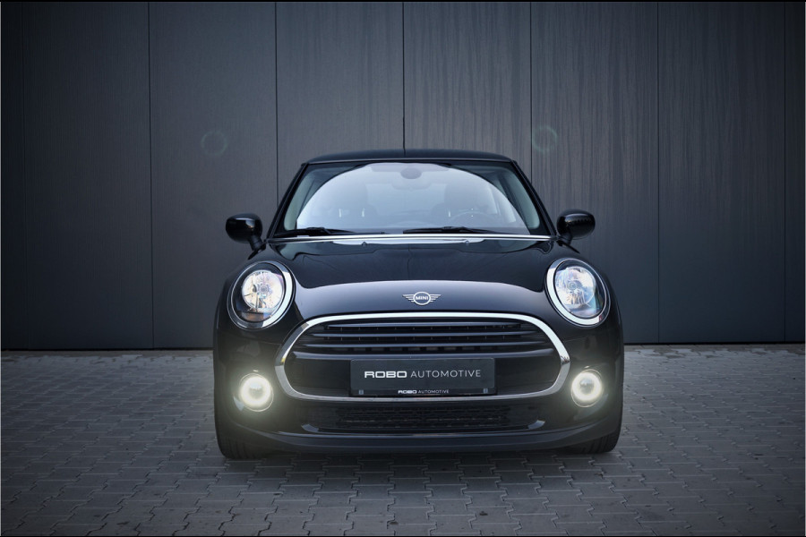 MINI Mini 1.5 Cooper Salt | Automaat | Stoelverwarming | PDC A. | Keyless | Airco | Cruise Control |