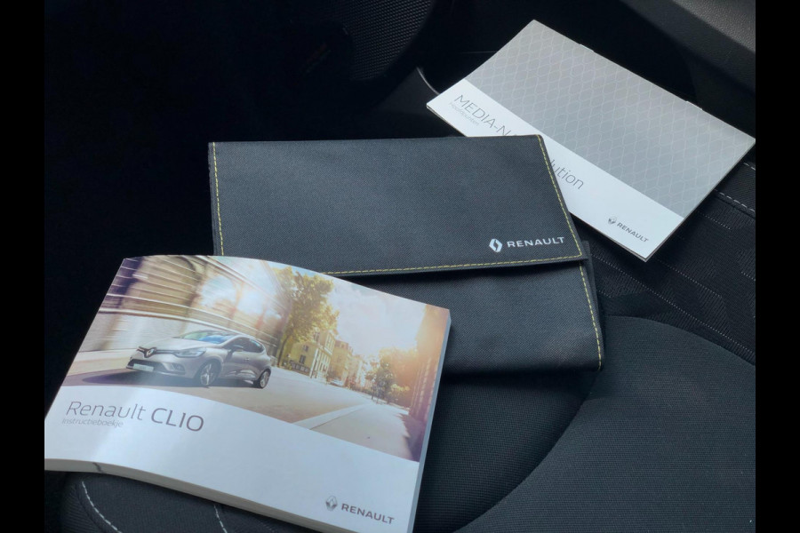 Renault Clio Estate 0.9 TCe Limited | Navi, Camera, Apple/Android, Airco, Cruise | 1e Eigenaar! | NAP |