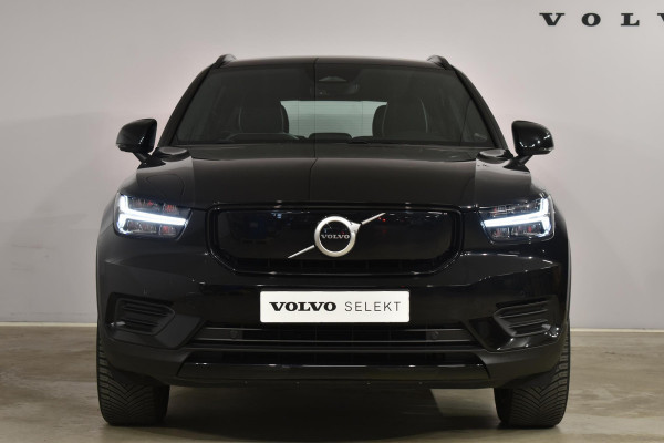 Volvo XC40 Recharge Plus 231PK / 70 KWh Batterij / Driver Assist / Nubuck Textiel bekleding / Climate pack / Trekhaak / Google Maps