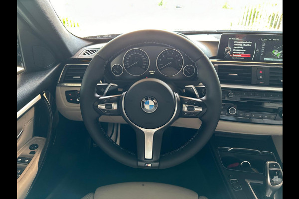 BMW 3-serie 320i M Sport | Dakraam | LED | Leder | 19" LMV