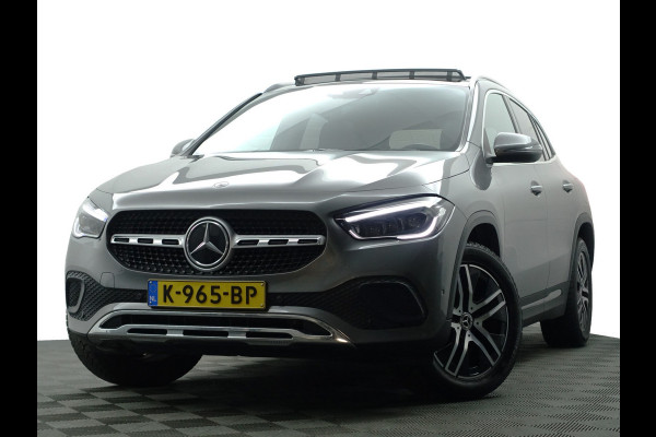 Mercedes-Benz GLA 200 AMG Solution Luxury Aut- Leer I Panodak I Sfeerverlichting I Memory Seats I Camera