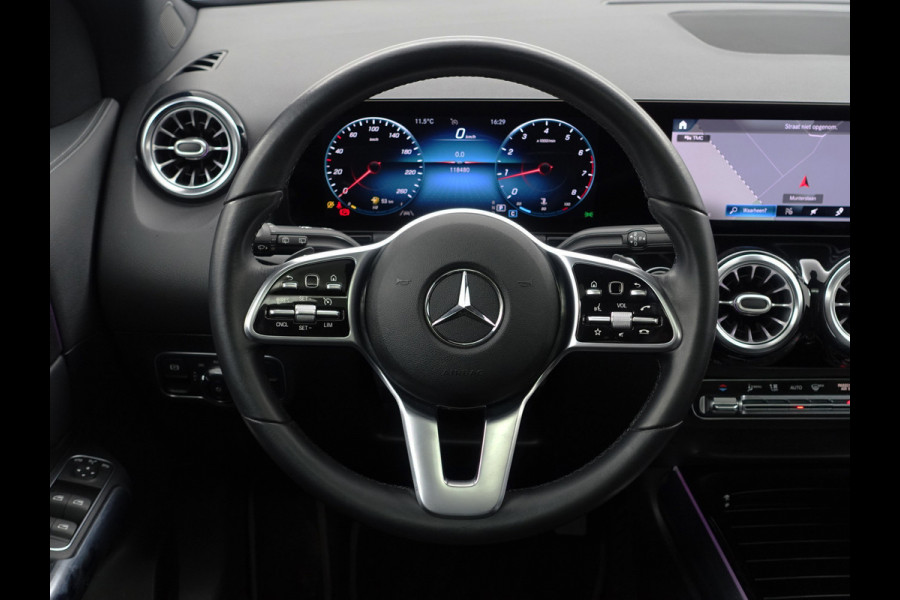 Mercedes-Benz GLA 200 AMG Solution Luxury Aut- Leer I Panodak I Sfeerverlichting I Memory Seats I Camera