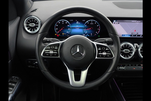 Mercedes-Benz GLA 200 AMG Solution Luxury Aut- Leer I Panodak I Sfeerverlichting I Memory Seats I Camera