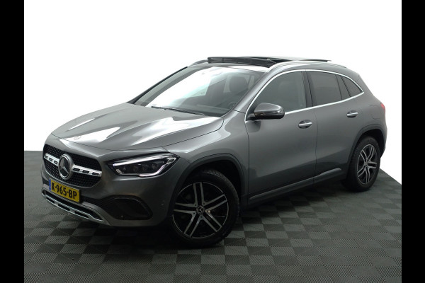 Mercedes-Benz GLA 200 AMG Solution Luxury Aut- Leer I Panodak I Sfeerverlichting I Memory Seats I Camera