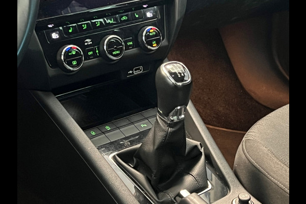 Škoda Octavia Combi 1.0 TSI Greentech Style Business|1e Eig|Navi|Sfeer|PDC|LED|Apple Carplay|Stoel Verw