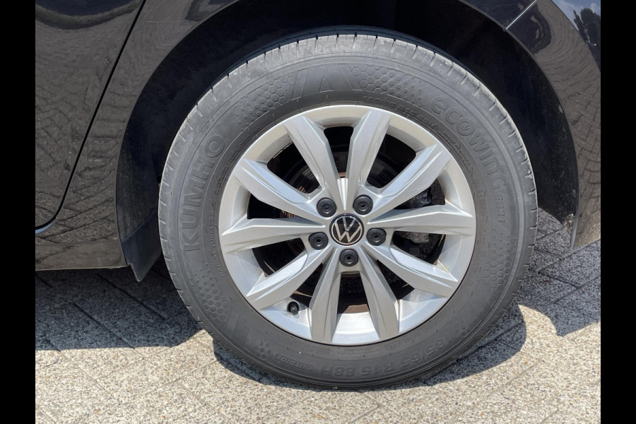 Volkswagen Polo 1.0 TSI 110pk DSG Highline | Navigatie | Apple Carplay/Android auto | Parkeersensoren | Adaptive Cruise Control | Verwarmbare voorstoelen | Extra getint glas | Climate Control