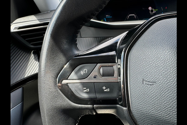 Peugeot e-2008 EV Allure 50 kWh| CRUISE CONTROL| LANE ASSIST| APPLE CARPLAY/ ANDROID AUTO|