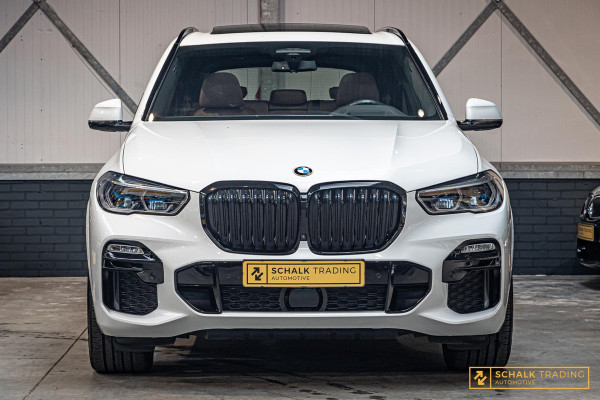 BMW X5 XDrive45e High Executive M-sport B&W Pano Full option