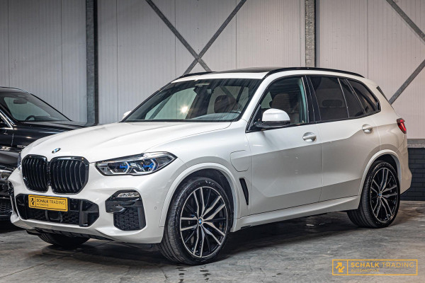 BMW X5 XDrive45e High Executive M-sport B&W Pano Full option