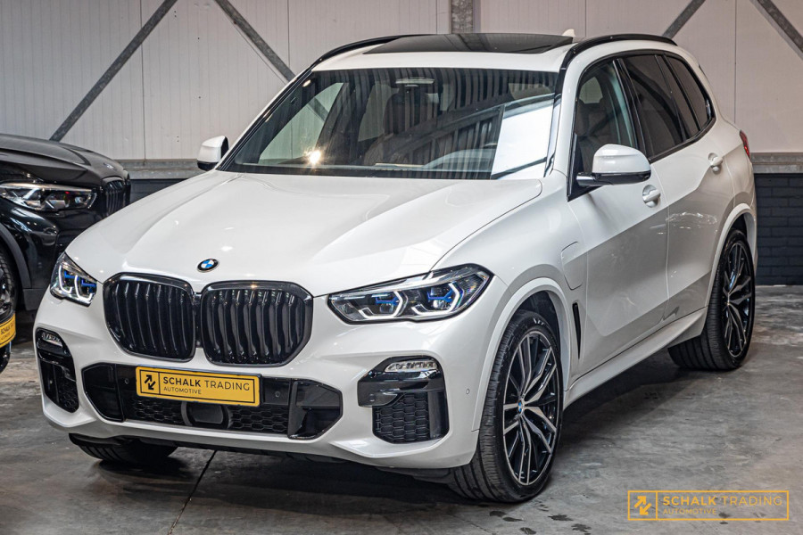 BMW X5 XDrive45e High Executive M-sport B&W Pano Full option