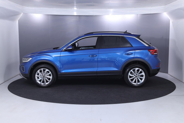 Volkswagen T-Roc Life Edition 1.0 85 kW / 115 pk TSI SUV 6 versn. H and