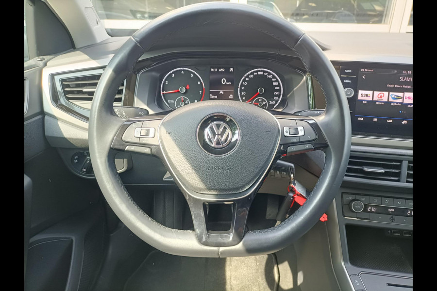 Volkswagen Polo 1.0 TSI Comfortline Business R-line|Schuif/Kantel dak| Led Verlichting| Beats Audio|Navigatie