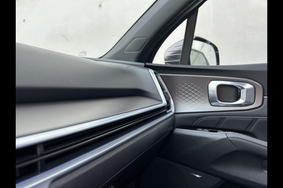Kia Sorento 1.6 T-GDi Plug-in Hybrid 4WD ExecutiveLine Automaat | 7 Persoons | 360 Camera | Panoramadak | Elektrische Geheugenstoelen | Trekhaak | Bose Speakers | Leder | Stoelverwarming Voor/Achter | Stoelverkoeling |