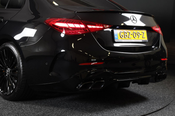 Mercedes-Benz C-Klasse 300 4MATIC AMG Line / Acc / Lane Assist / Dode Hoek / Leder / F1 / 360 Camera / Open Pano / Led / Pdc / 19