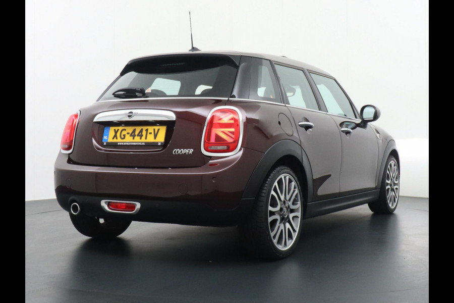 MINI Mini 1.5 Cooper Chili| RIJKLAARPRIJS + 12mnd BOVAG GARANTIE | HARMAN KARDON| LEER| HEAD-UP| ELEK. PANO|