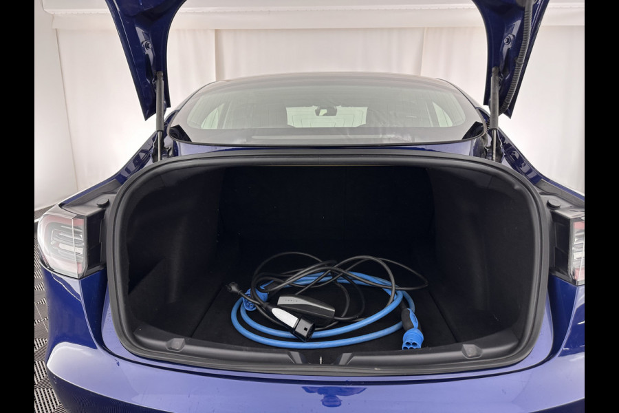 Tesla Model 3 Long Range 75 kWh AWD [ Fase-3 ] (INCL-BTW) *PANO | AUTO-PILOT | NAPPA-VOLLEDER | KEYLESS | FULL-LED | MEMORY-PACK | SURROUND-VIEW | DAB | APP-CONNECT | VIRTUAL-COCKPIT | LANE-ASSIST | COMFORT-SEATS | 18"ALU*