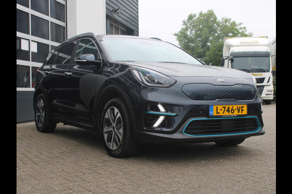 Kia e-Niro ExecutiveLine 64 kWh | Leder | LED | Adapt. Cruise | Clima | Navi | Camera | Schuif-/ Kanteldak