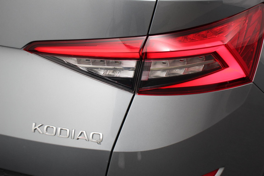 Škoda Kodiaq 1.5 TSI 150pk DSG Ambition 7persoons | Navigatie | Climate Control | Cruise control adaptief | Camera | Parkeer sensoren | Lichtmetalen Velgen