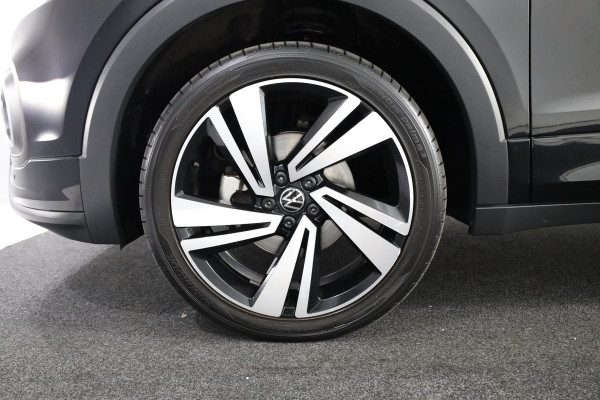 Volkswagen T-Cross 1.0 TSI R-Line 110 pk Automaat (DSG) | Verlengde garantie | Navigatie | Parkeersensoren | Achteruitrijcamera | Stoelverwarming |