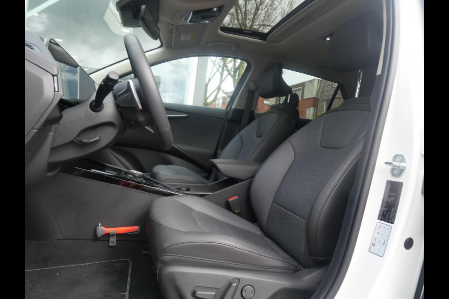 Kia Niro EV ExecutiveLine 64.8 kWh | Schuif-/kanteldak | Stoel-/stuurverwarming+ventil. | Elek. stoelen + geheugen | LED | Harman kardon