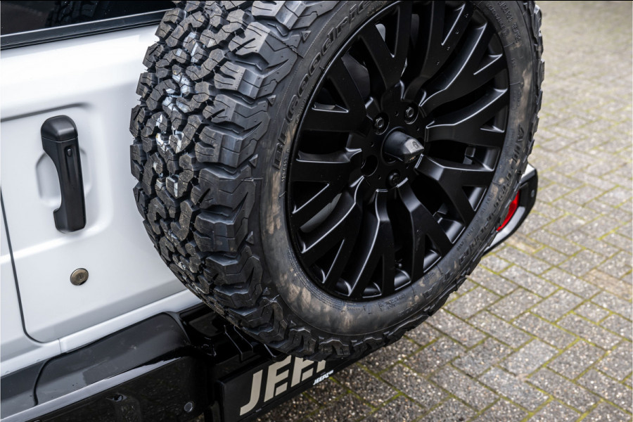 Jeep Wrangler Unlimited 2.0T Sahara - 20" Kahn Lmv - Open Sky - Technology pack -Side bars