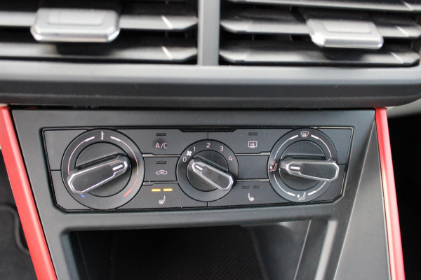 Volkswagen Polo 1.0 TSI Highline Beats / camera / carplay